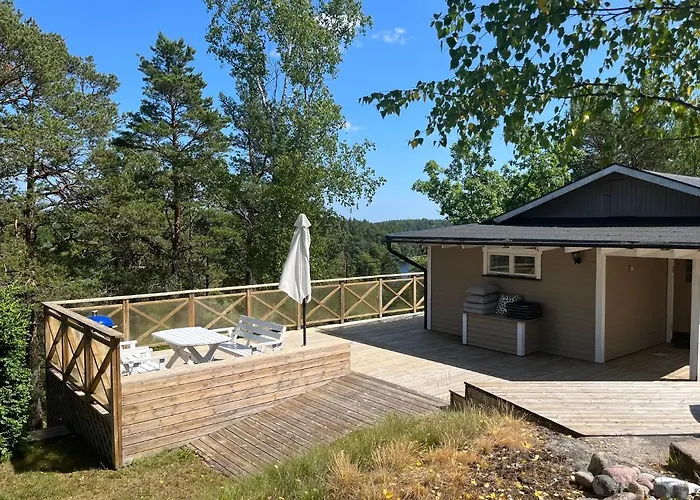Trevligt Hus Med Vacker Omgivning