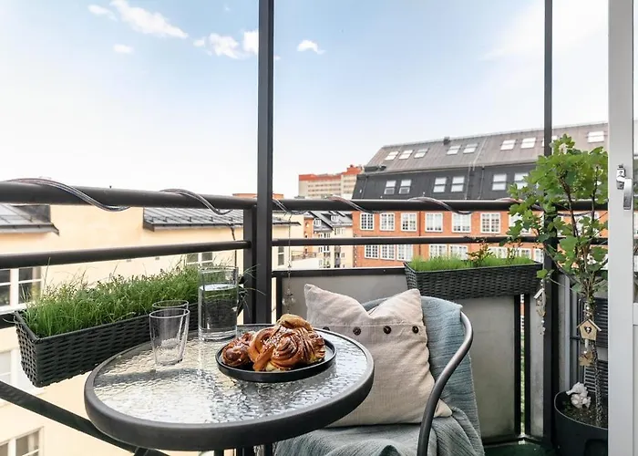 Best Location & Large Apartment In Soedermalm Stockholm