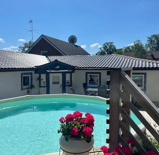 50 M2 Private House Near City, Pool Garden Sauna!