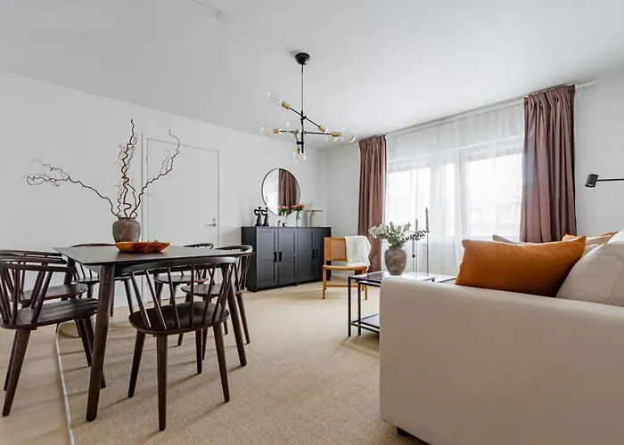 Spacious Apt For 6 In Sodermalm