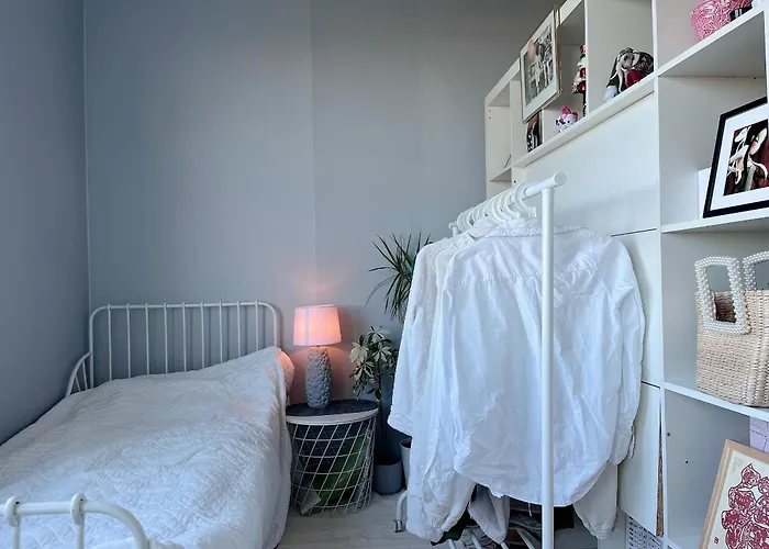 Cozy Shared Home For Female In Stockholm