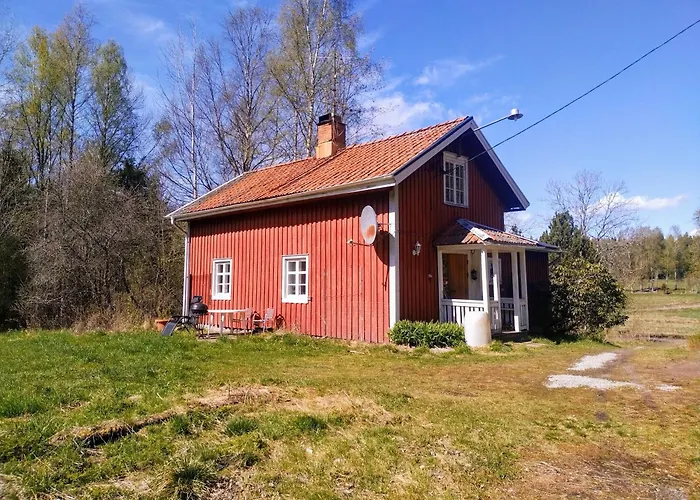 Cute And Quiet Countryside Villa