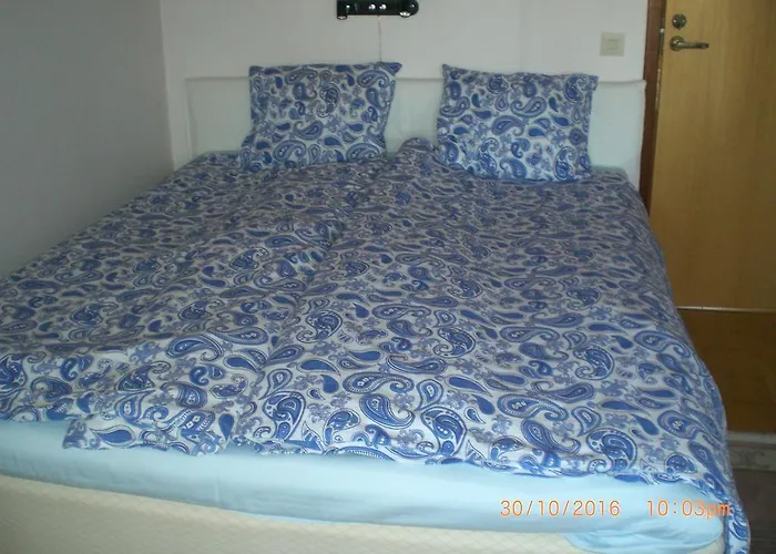 Anitas B&B Stockholm/Vaellingby