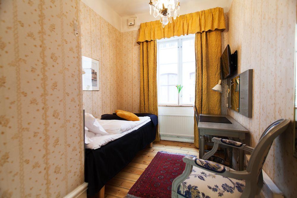 Anno 1647 Hotel