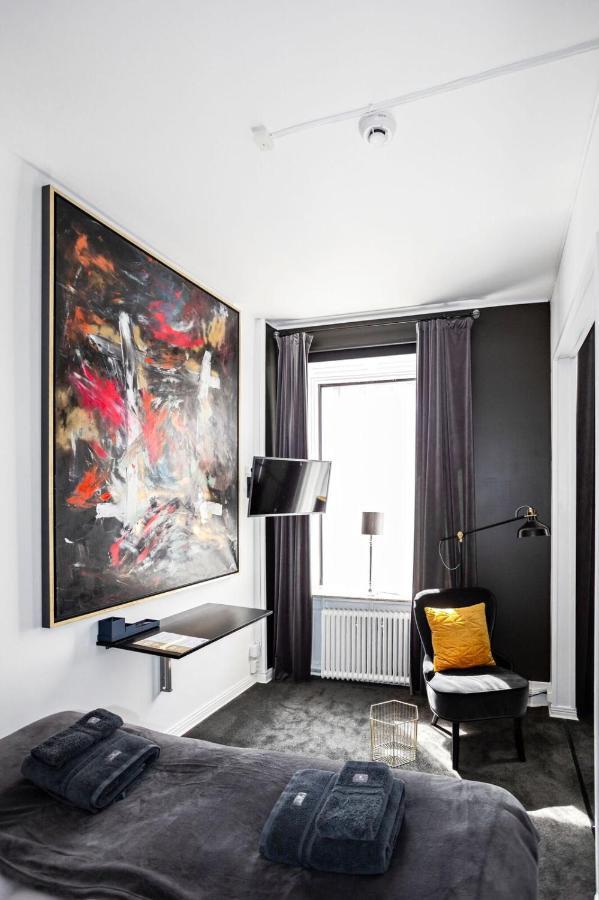 Hotel Eight