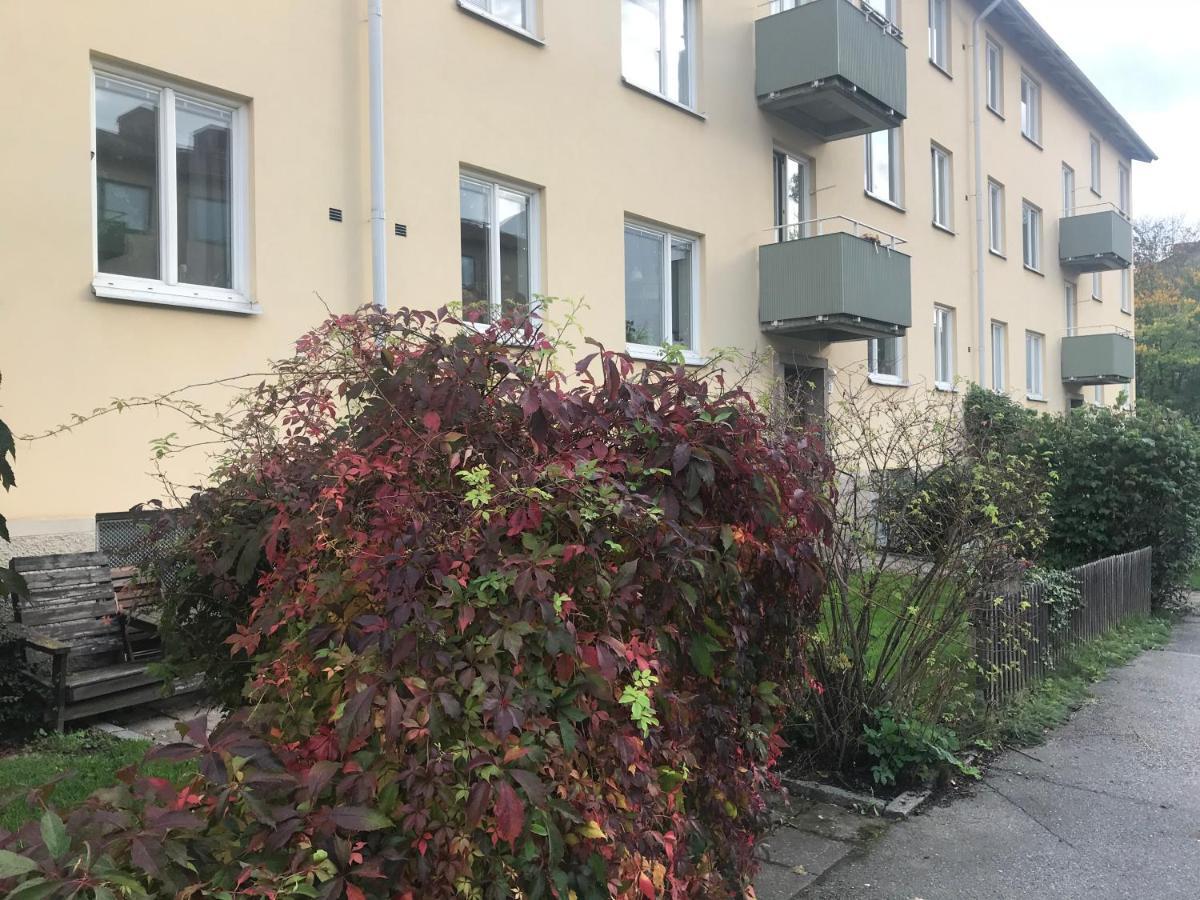 Cosy B&b-well Located- Directly At Globen Ericsson * Stockholm