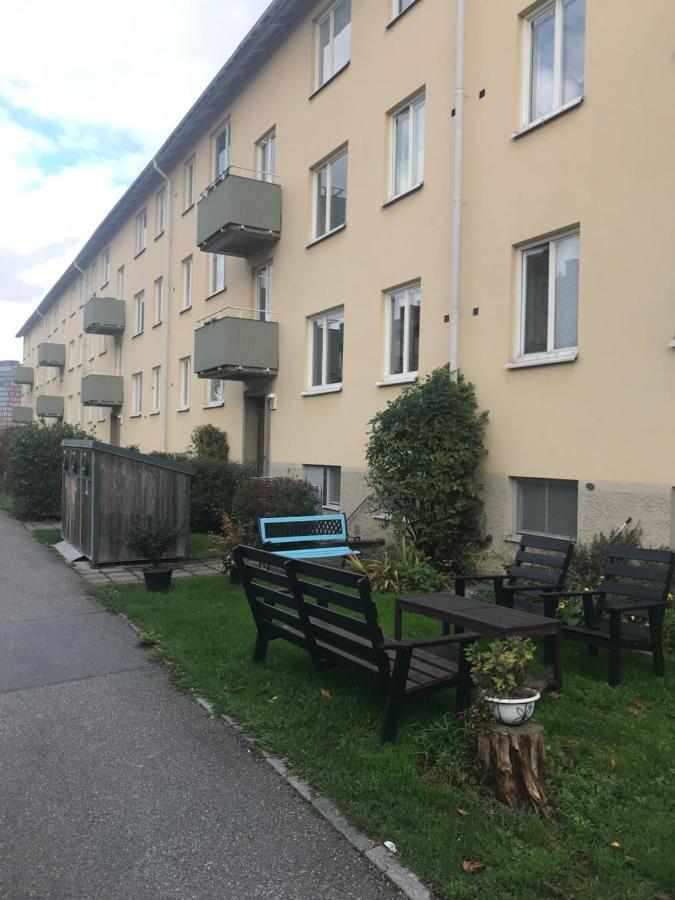 Cosy B&b-well Located- Directly At Globen Ericsson Stockholm