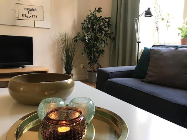Apartment Stylish & Light 2 In Sofo, 60sqm *