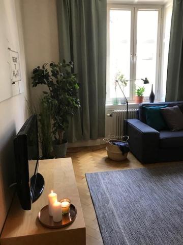 Stylish & Light 2 In Sofo, 60sqm Apartment