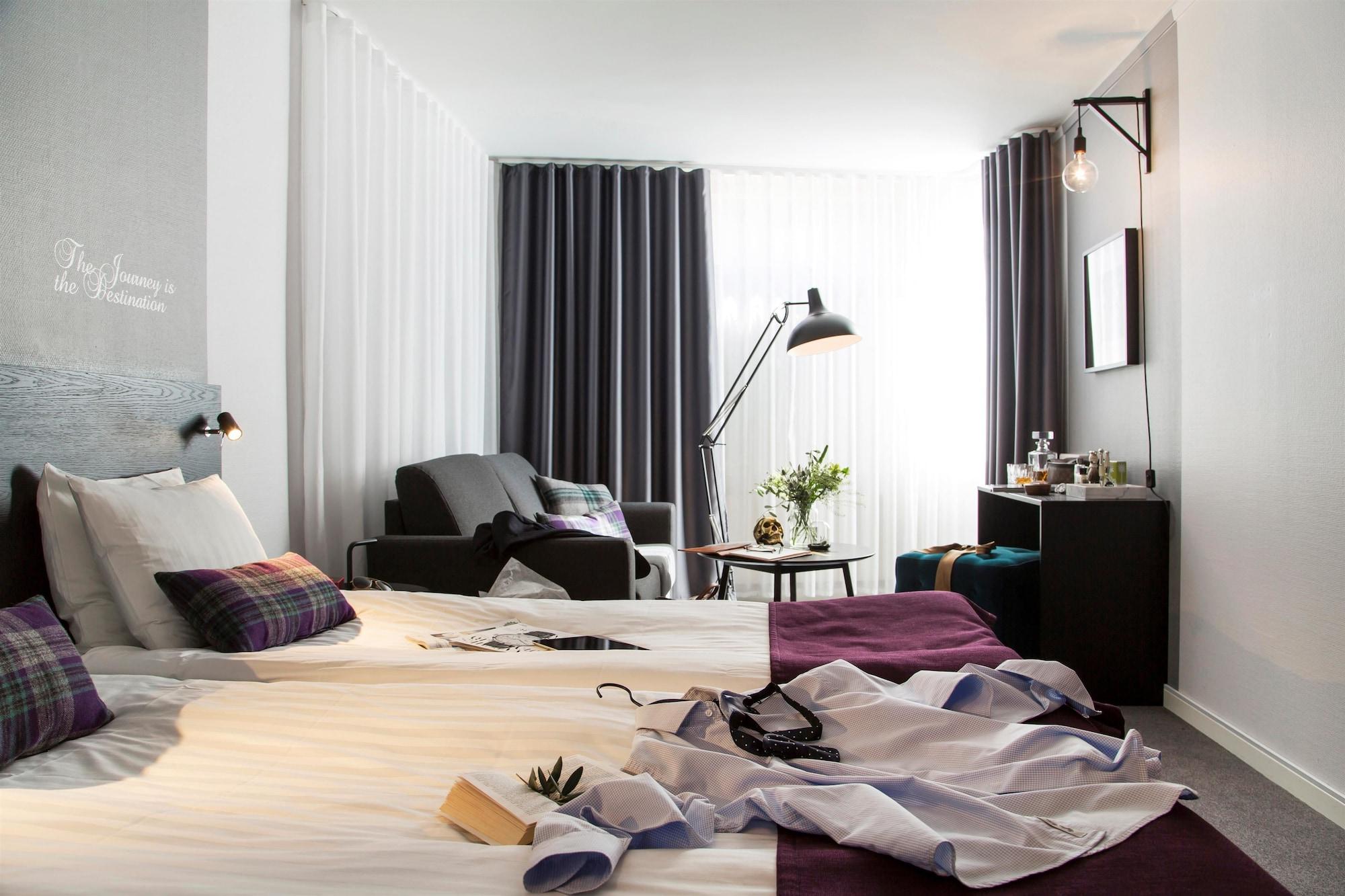 Hotel Western
