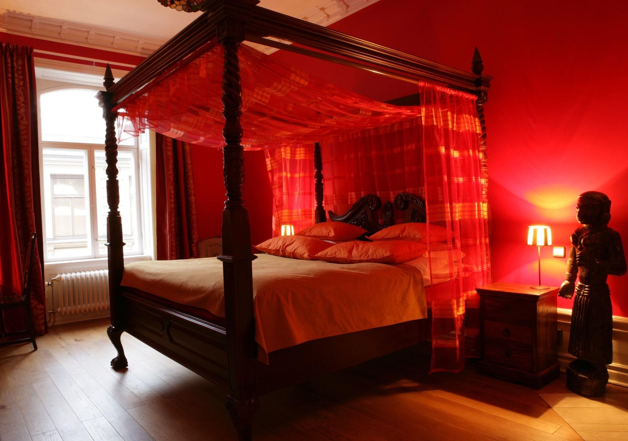 Hotel Hellsten 4*