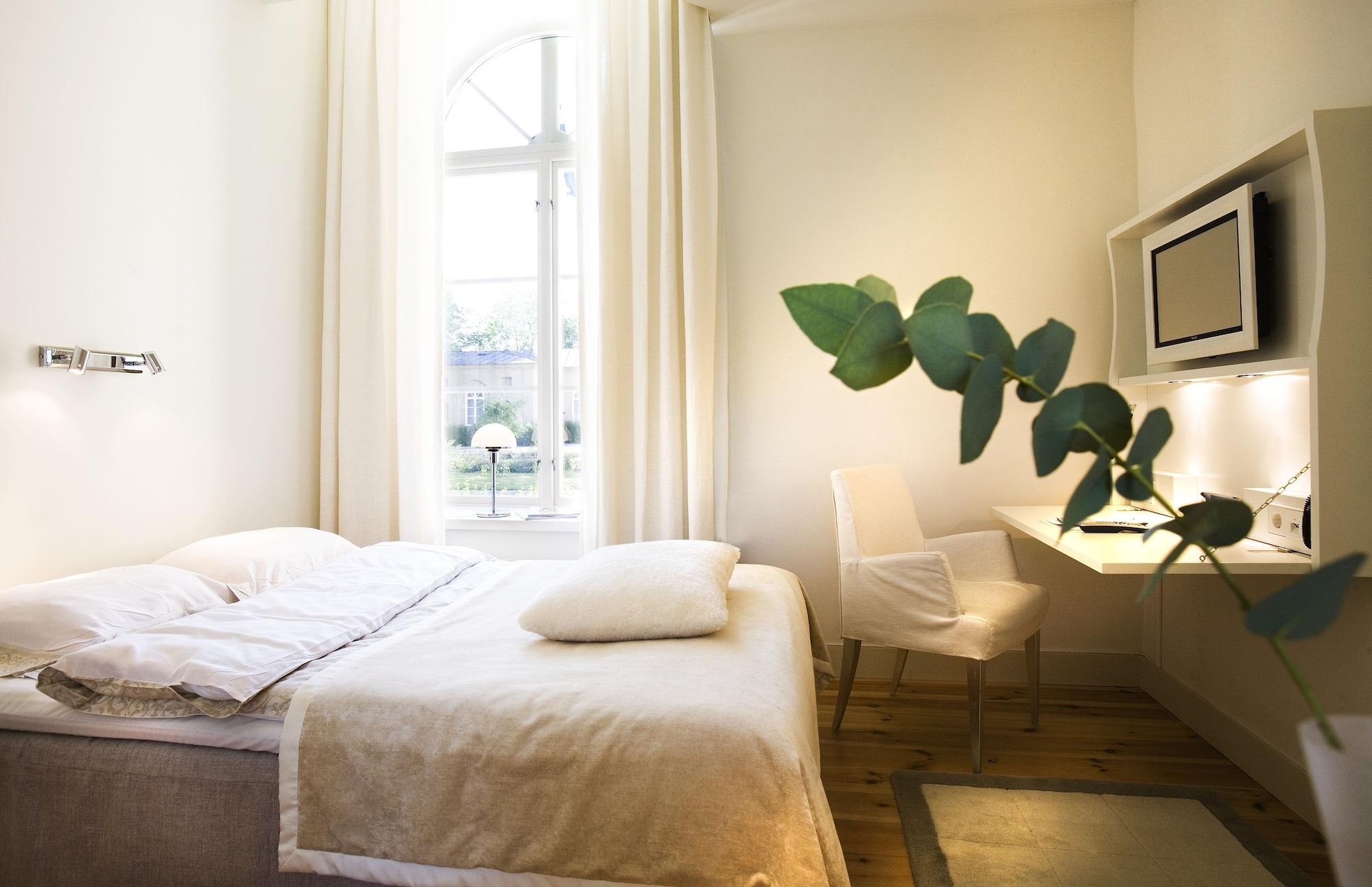 Ulfsunda Slott Hotel 4*