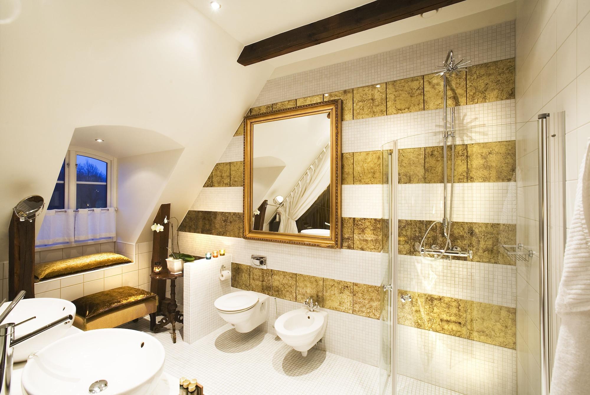 Ulfsunda Slott Hotel 4*