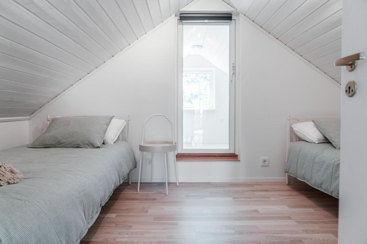 Elegant With Stunning Sea View And Garden Stockholm