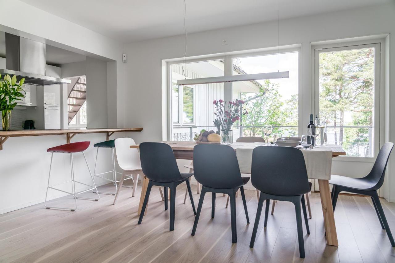 Elegant With Stunning Sea View And Garden * Stockholm