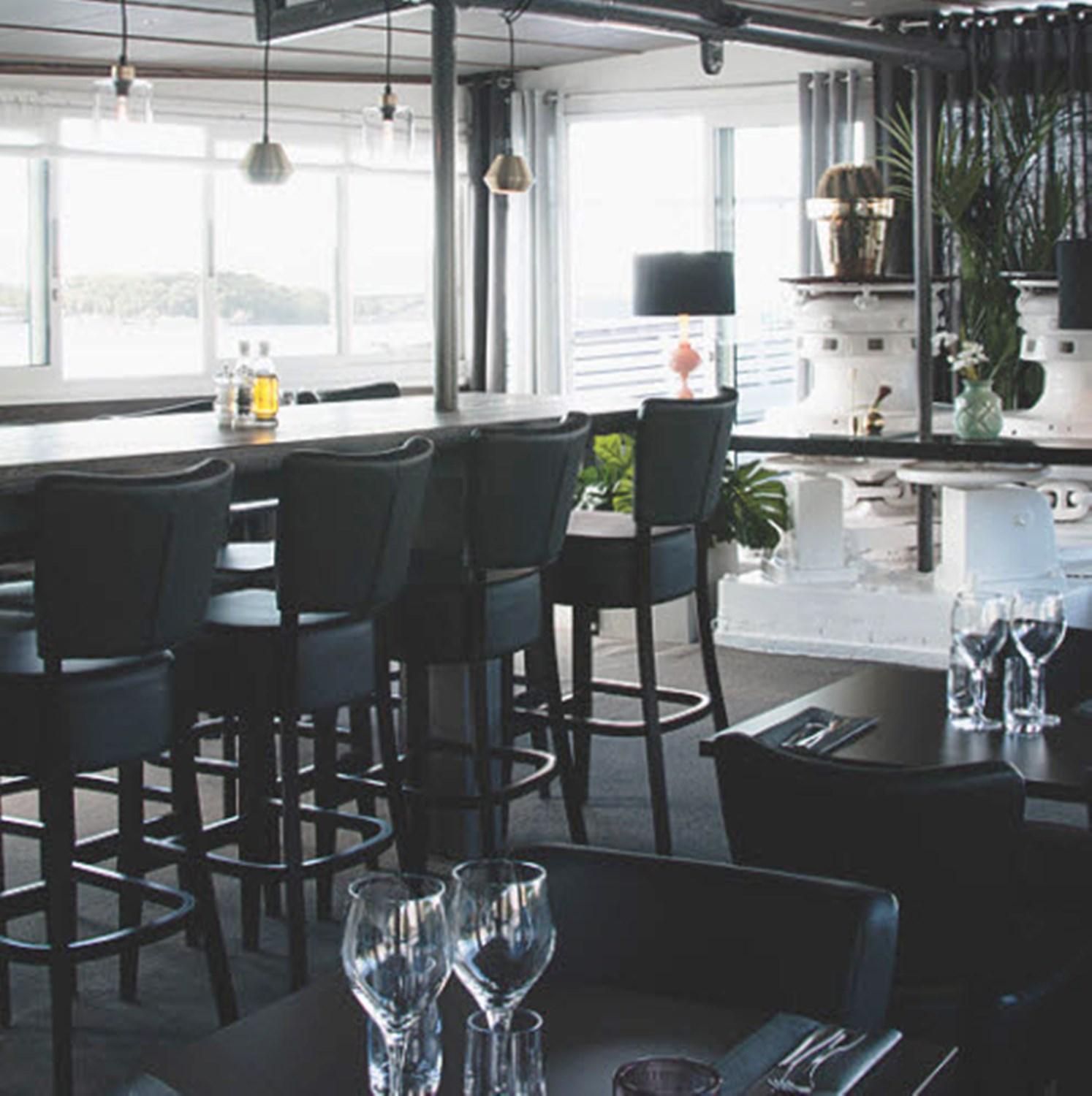 Maelardrottningen Yacht Botel