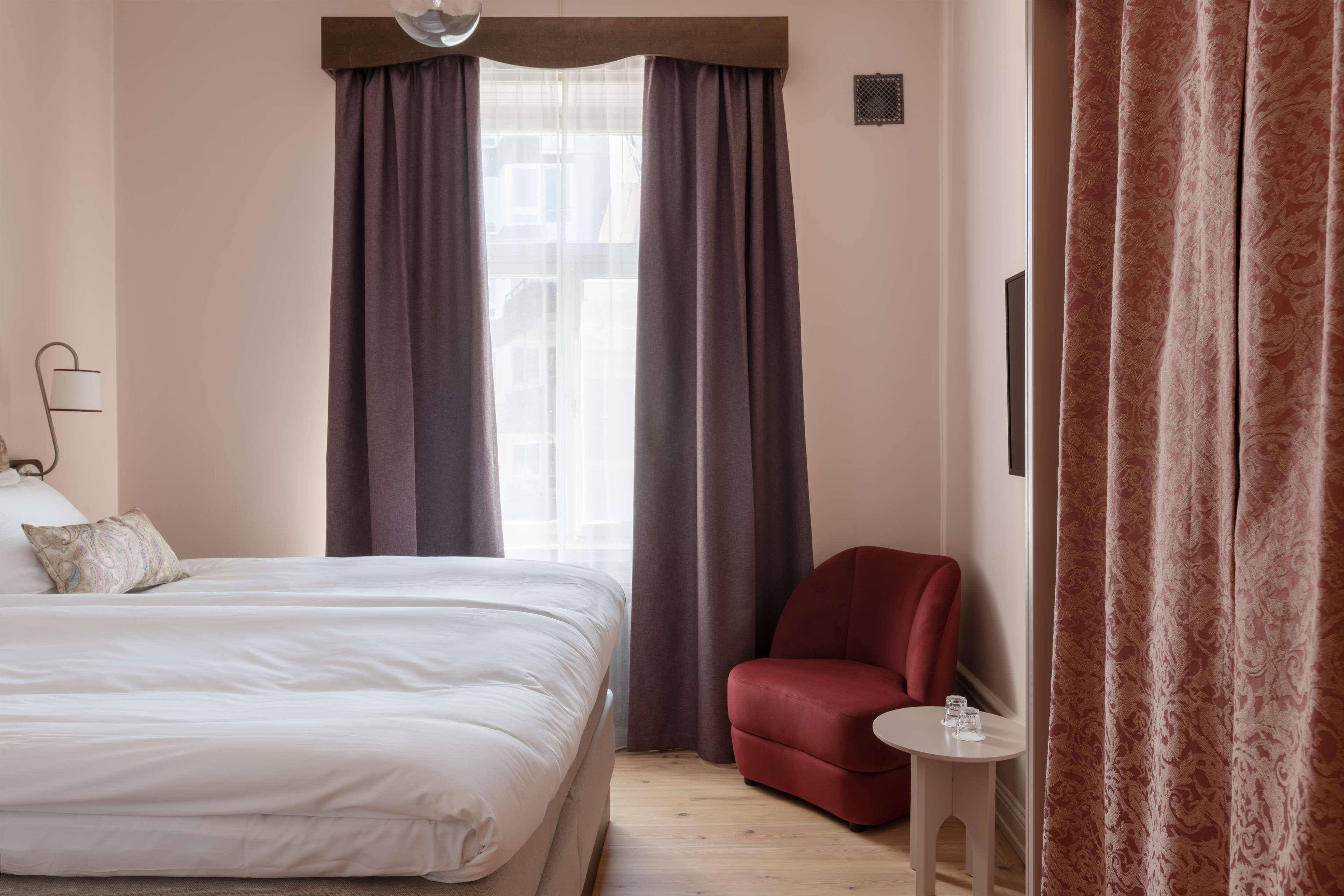 Ruth, Worldhotels Crafted Hotel