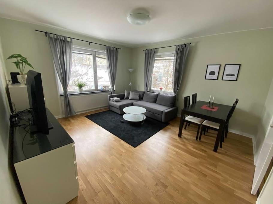 Mysiga Och Smidiga Lagenheter I Apartment