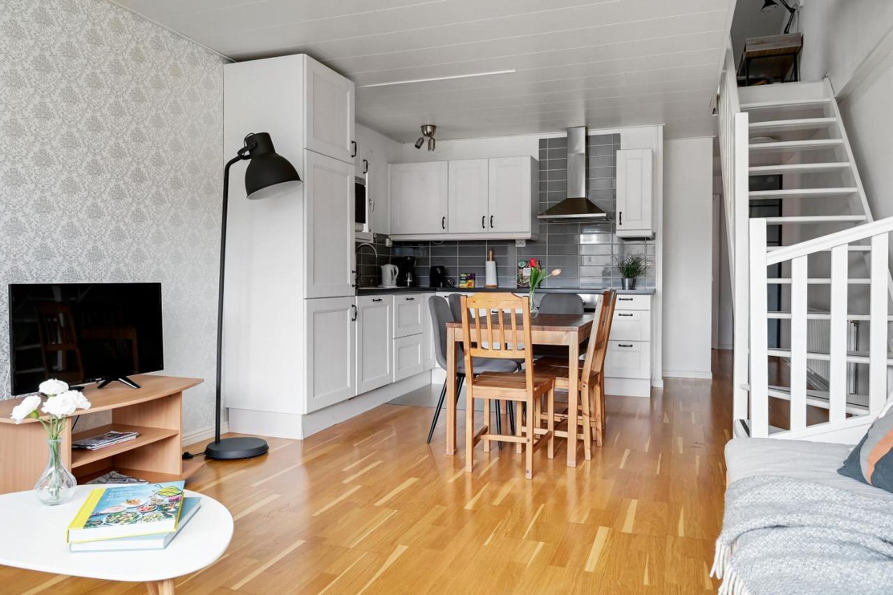 Ferienhaus Sparkling Modern House In Kista - Close To *