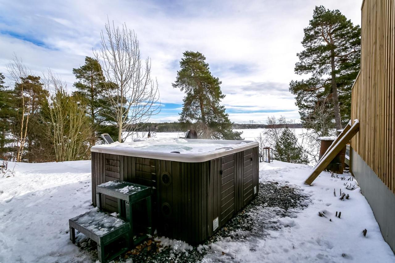 Relaxing Oasis With Jacuzzi - Amazing View & Private Pier * Stockholm
