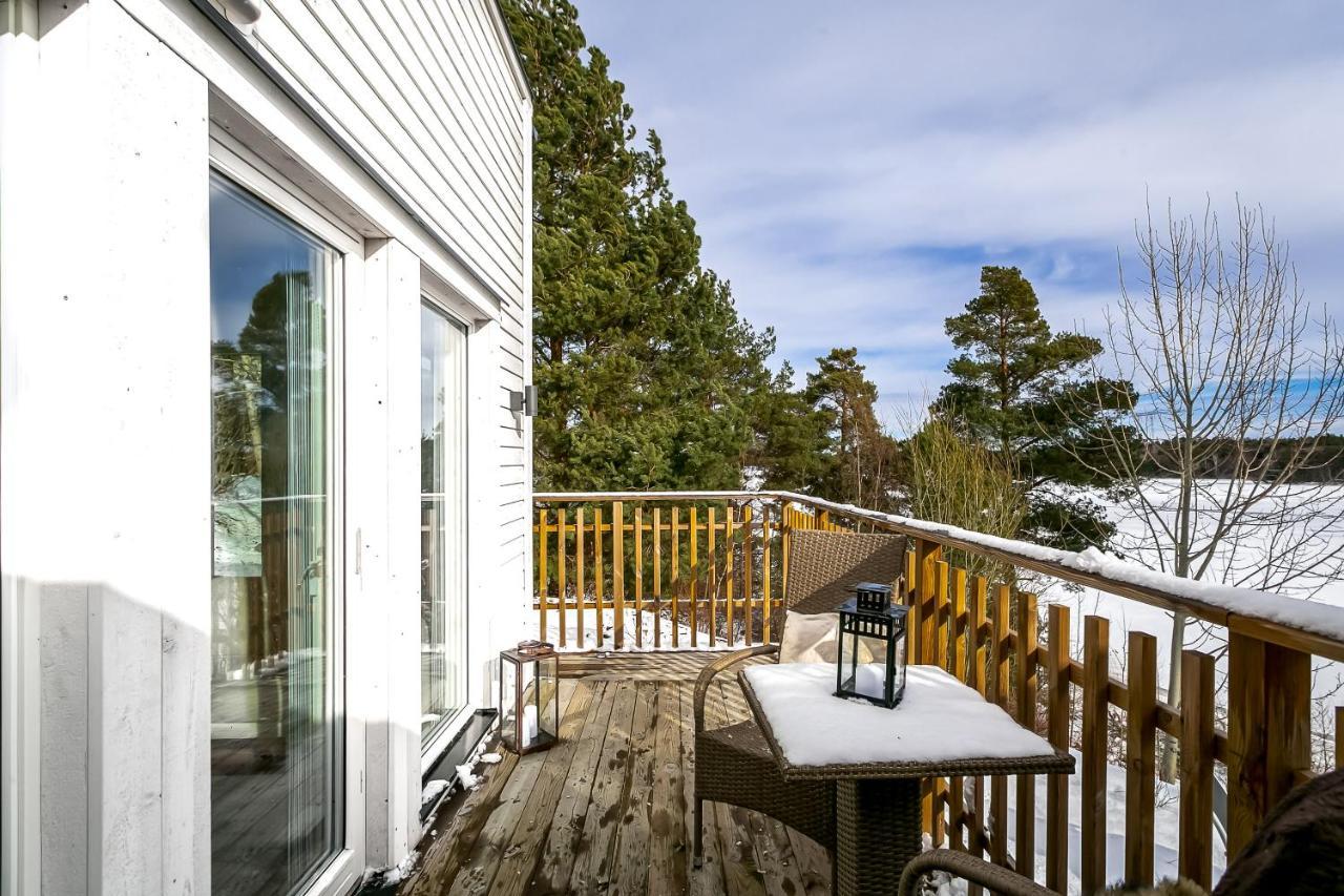 Relaxing Oasis With Jacuzzi - Amazing View & Private Pier Stockholm