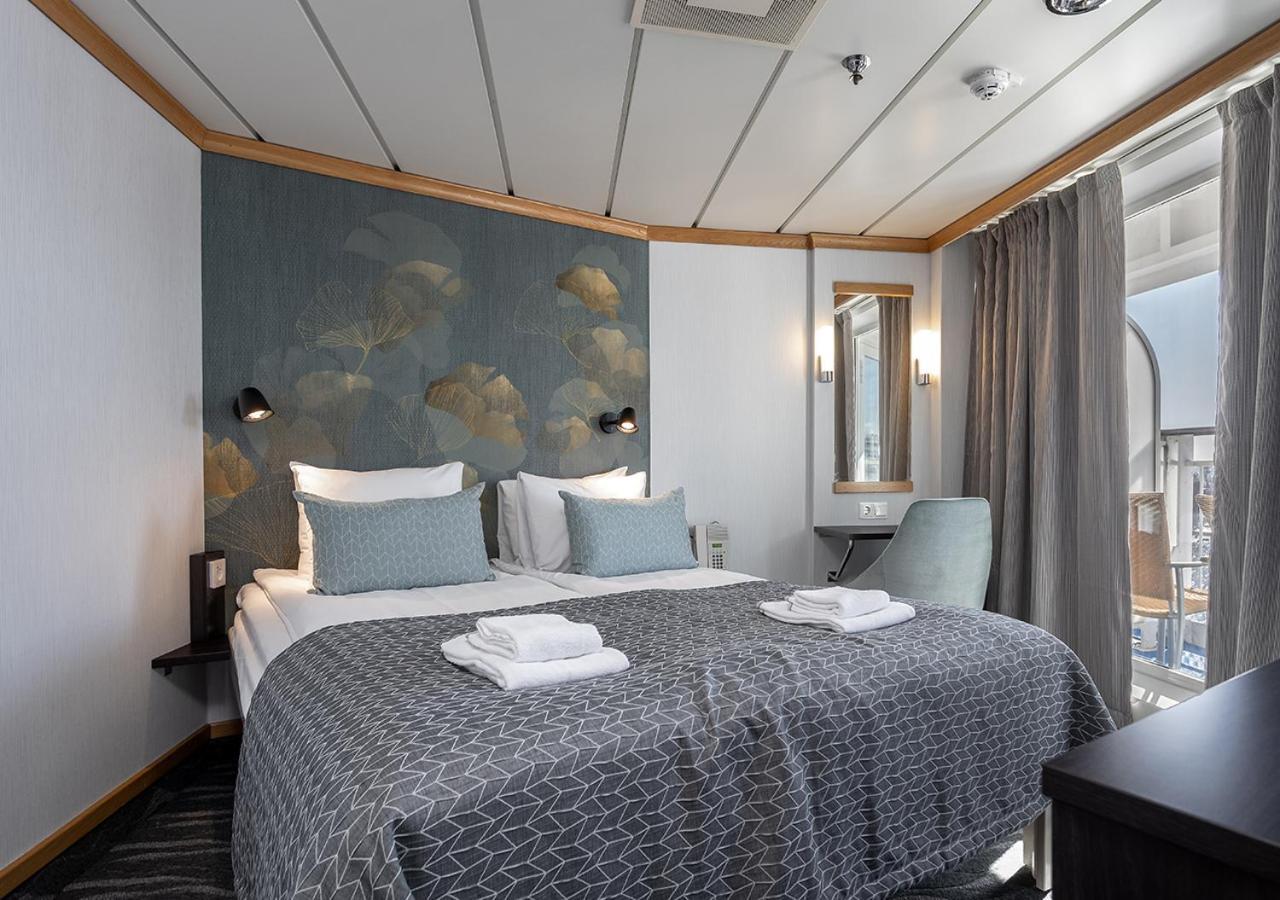  Viking Line Ferry Gabriella - 2-night Cruise Stockholm-helsinki-stockholm Stockholm