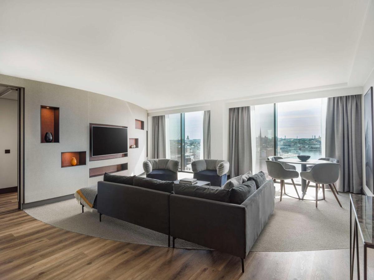 Hotel Radisson Blu Waterfront Hotel, 4*