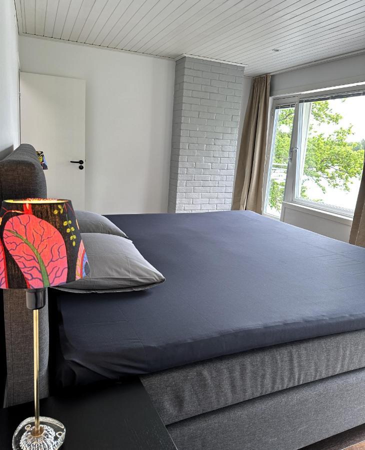 Villa The Luxurious Lakeview Near *