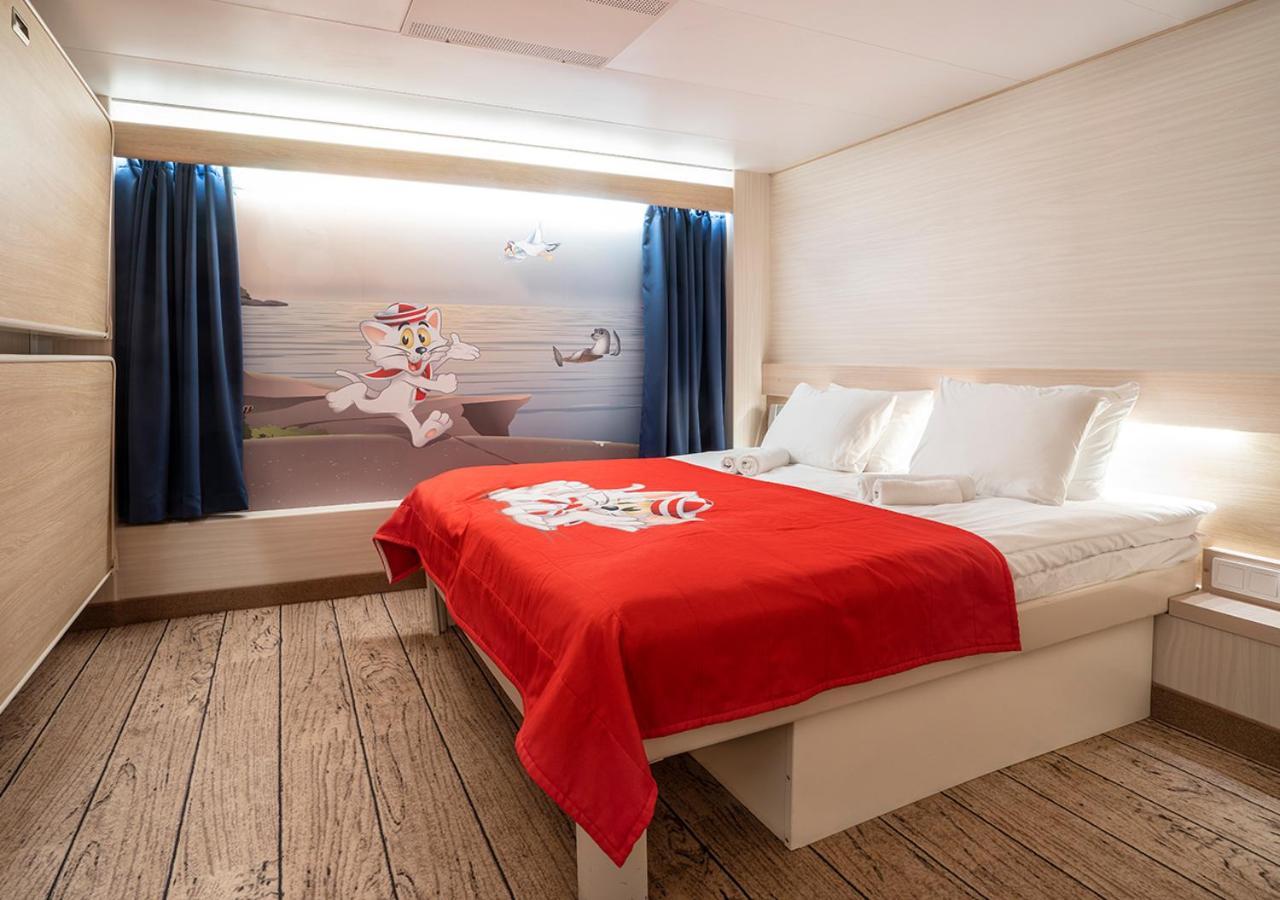  Viking Line Ferry Gabriella - 2-night Cruise Stockholm-helsinki-stockholm
