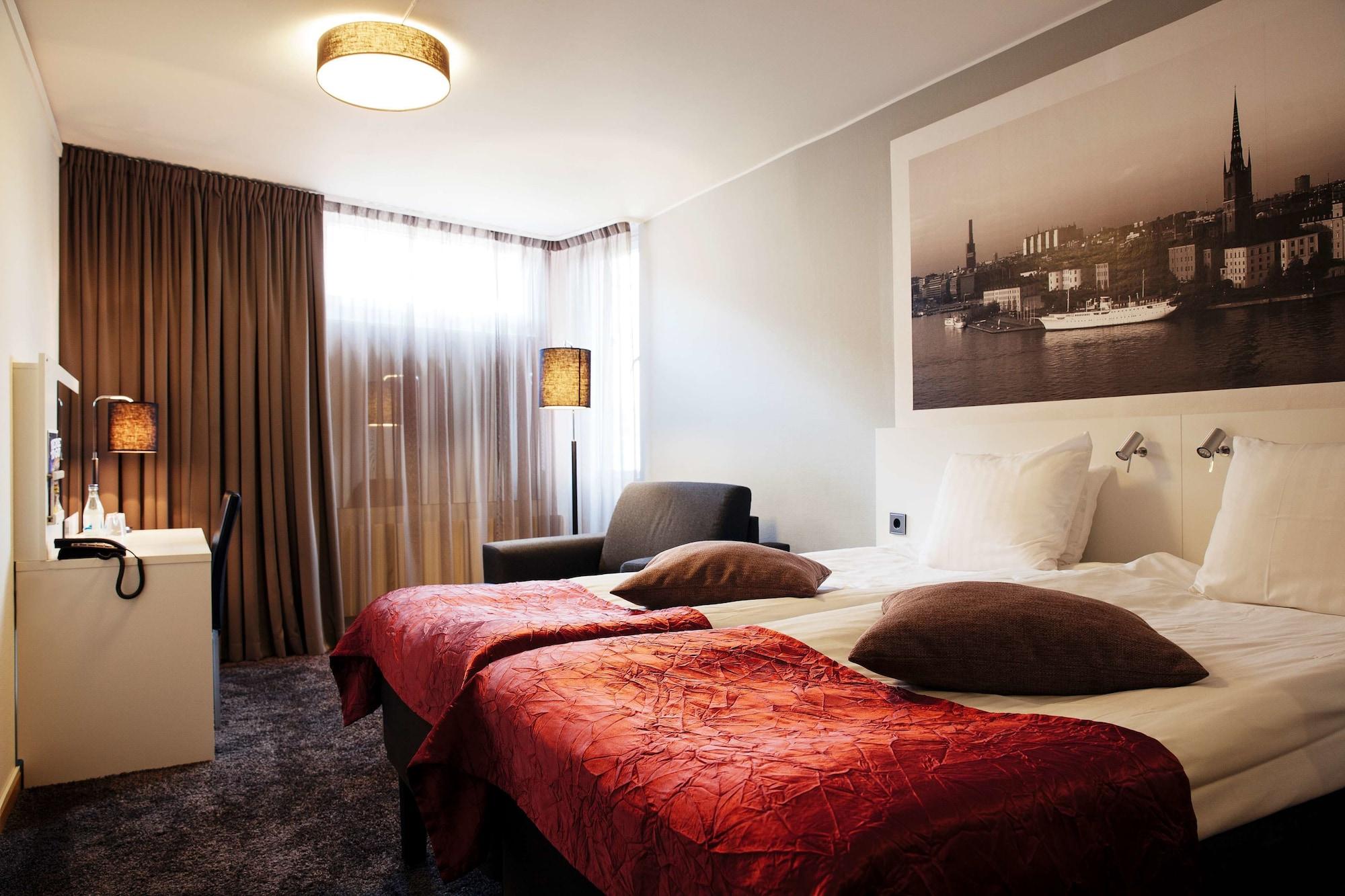 Western Hotel 3*
