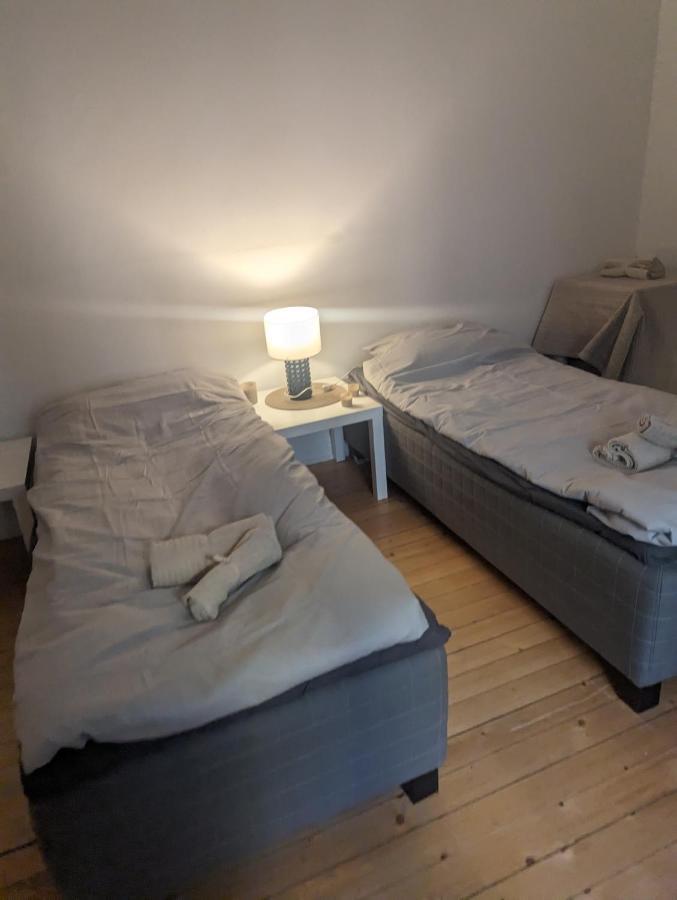 Large Stylish In Apartment *