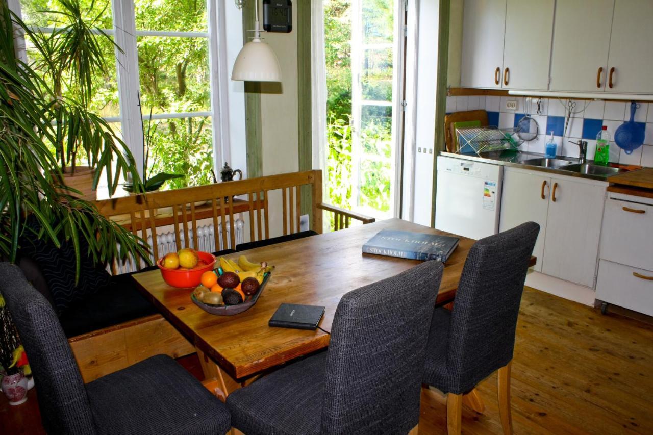 Bed & Breakfast In Nature 12 Min From Free Bikes Stockholm