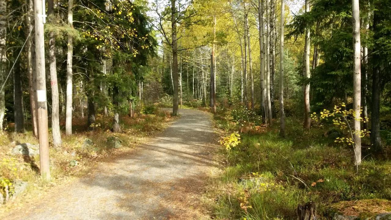 In Nature 12 Min From Free Bikes