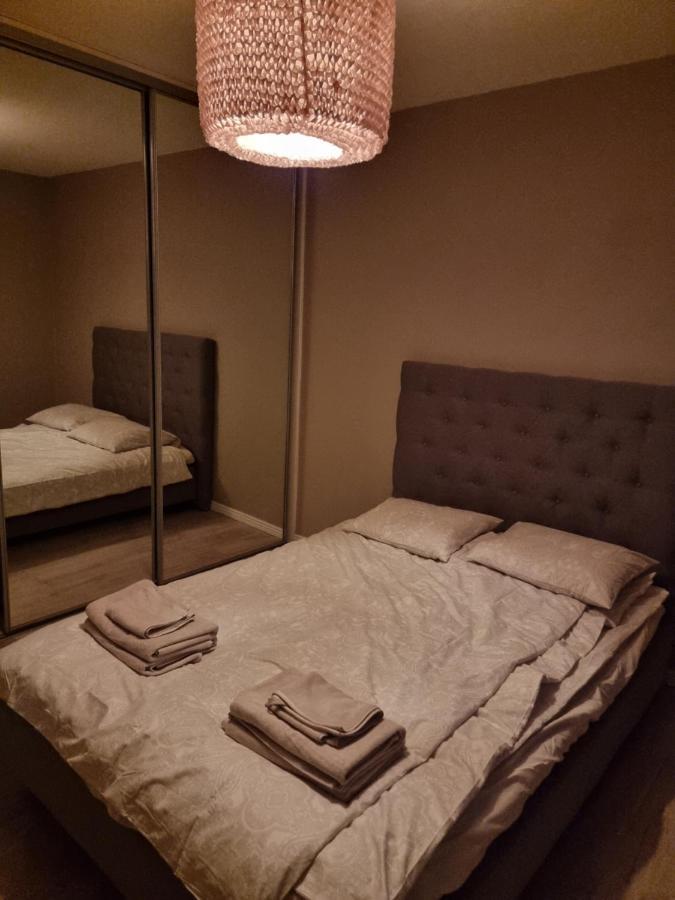 Homestay Felfri Med Delade Utrymmen Stockholm