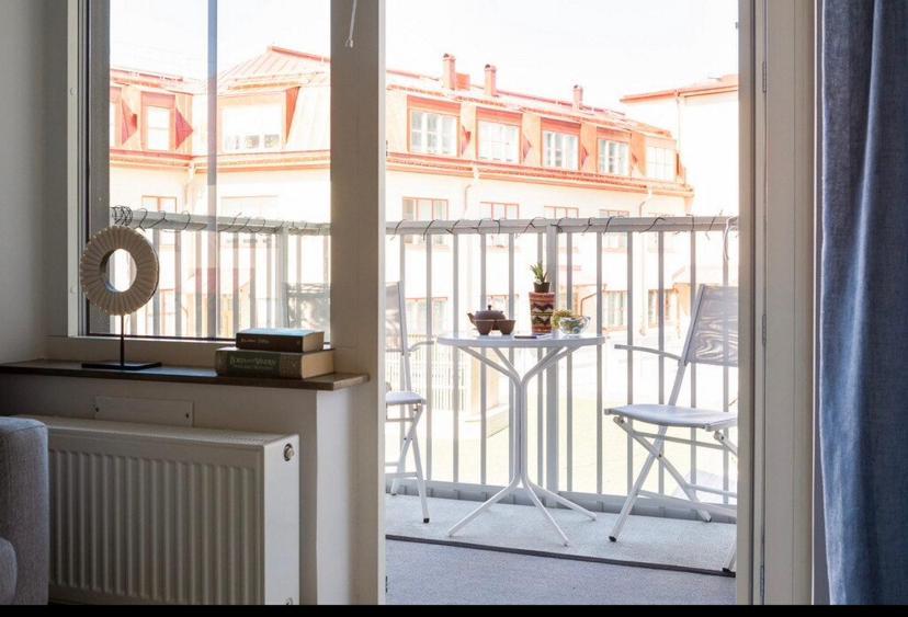 Fresh And Cosy In The Center Of The