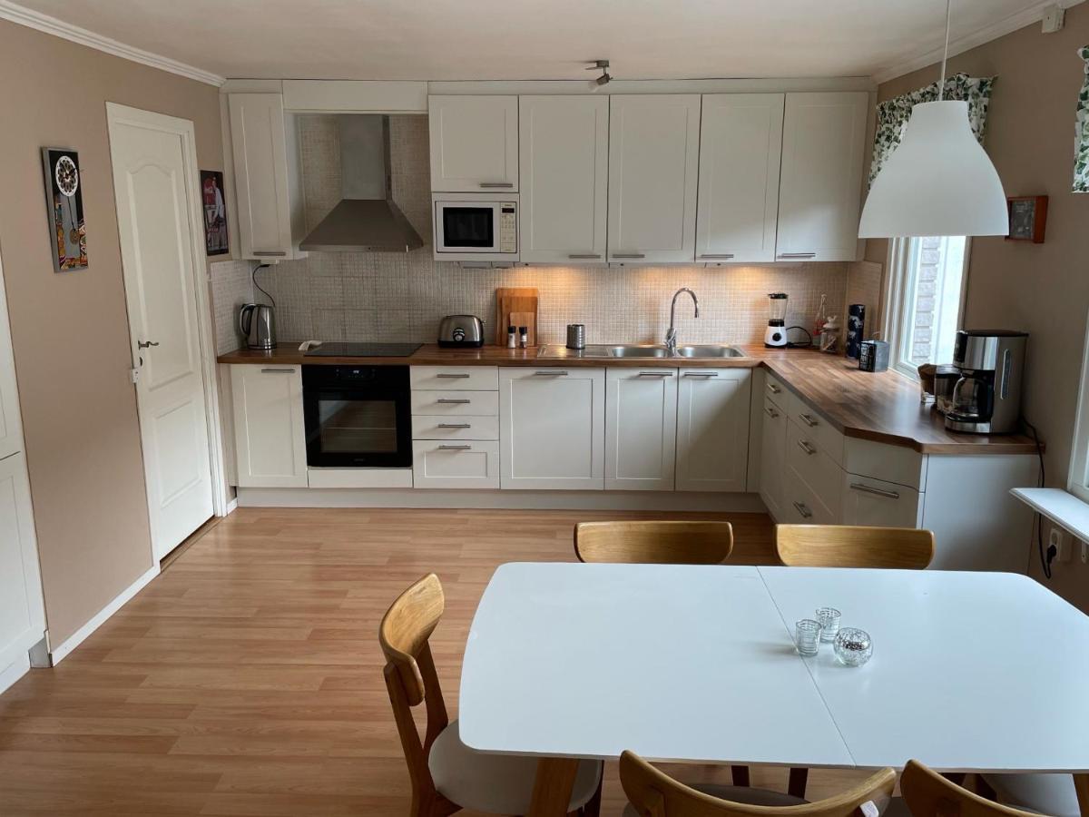 Park View Apartment *