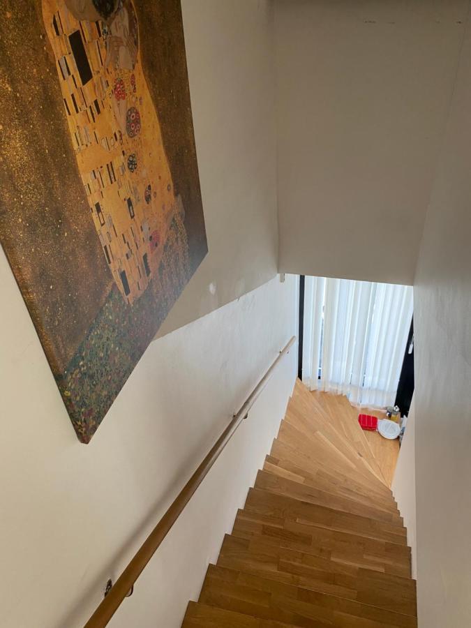 Exclusive 2 Level Etage Next To Arlanda-city Metro *