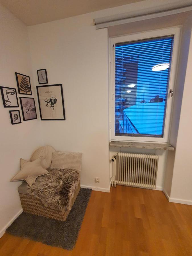 Close To The Subway. Beautiful And Cozy Apartment! *