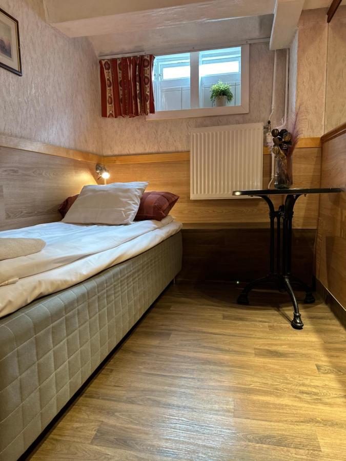 Den Roeda Baten 2* Stockholm