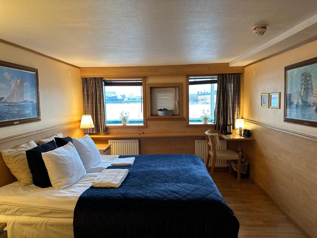 Botel Den Roeda Baten Stockholm