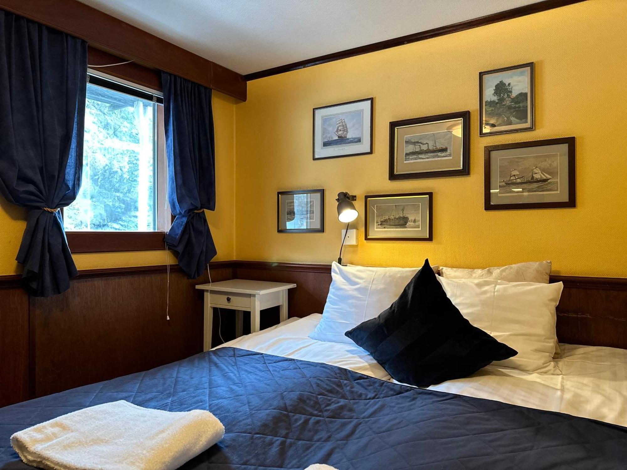 Den Roeda Baten 2* Stockholm