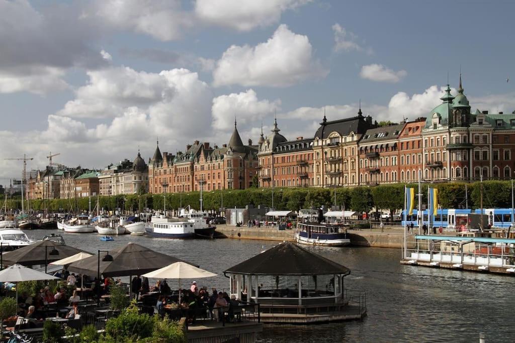 Apartment Laegenhet Med Fantastiskt Laege Stockholm