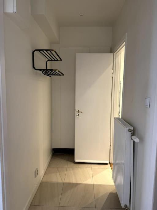 Apartment Nyrenoverat I Centrala