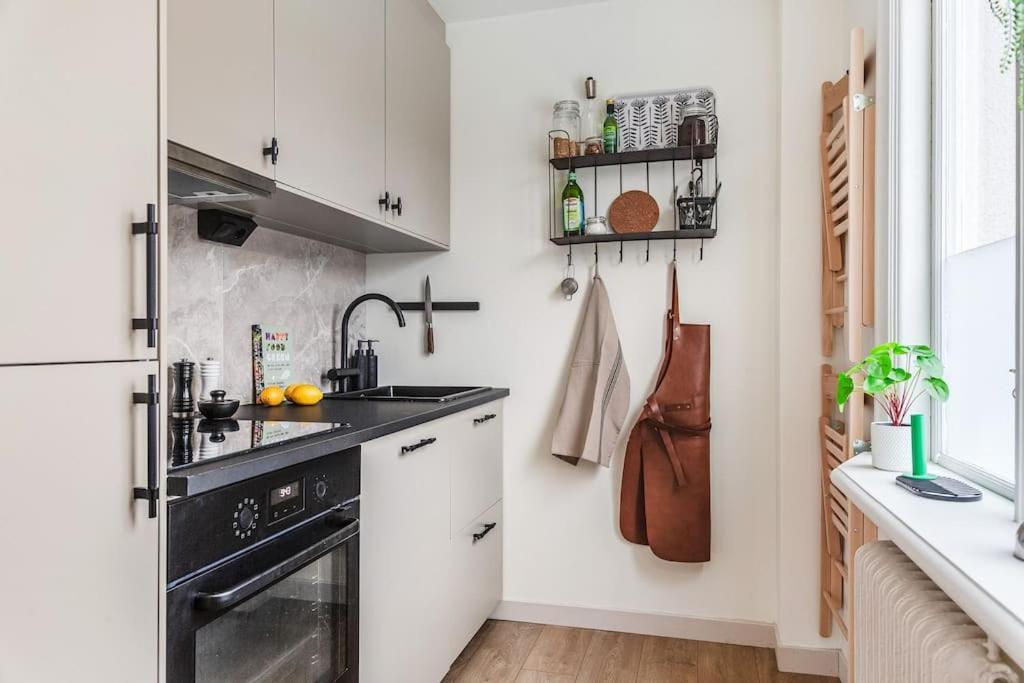 Modern 1 Bed Gem Stylish Appartement *