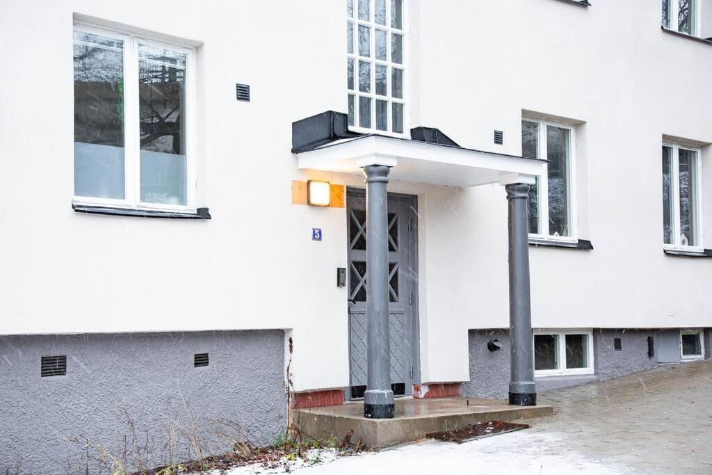 Modern 1 Bed Gem Stylish Stockholm