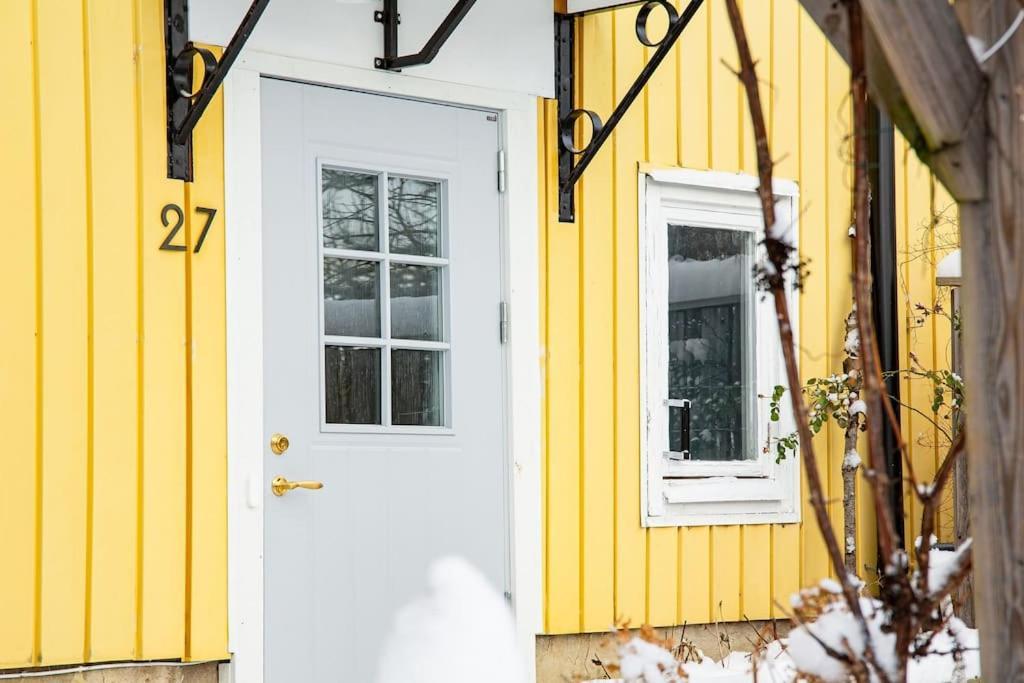 Retro Retreat With Modern Comforts Apartment *