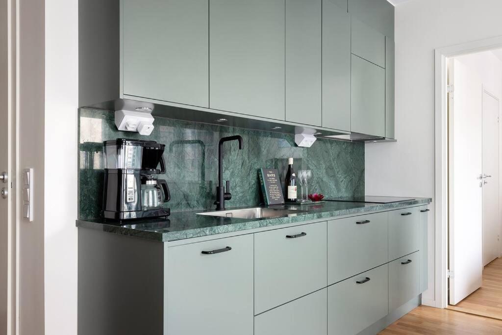 Modern Elegance I Hagastaden Appartement