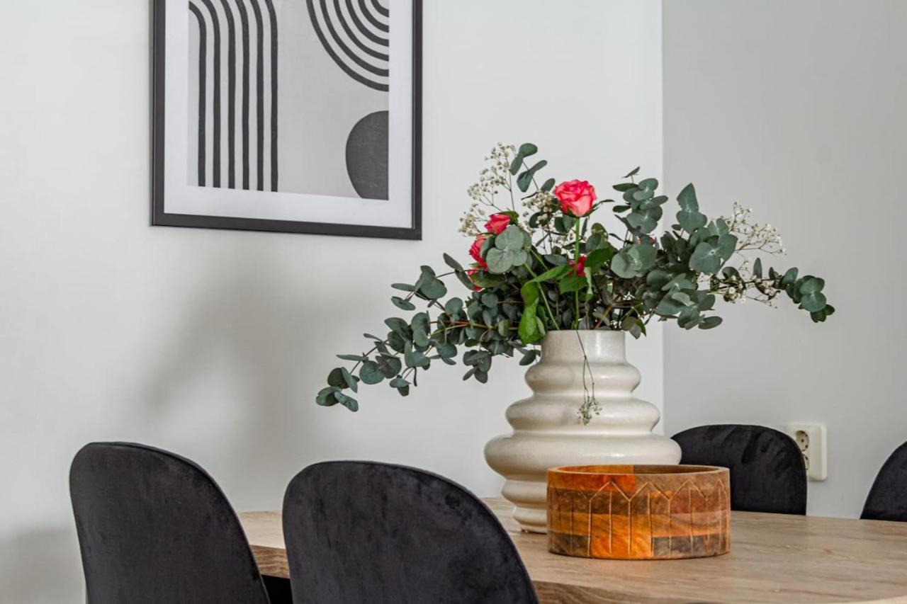 Modern Charm Stylish In Sodermalm * Stockholm
