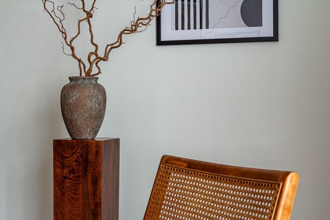 Basic Apartment *
