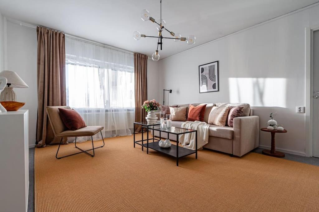 Charming In Sodermalm Apartment